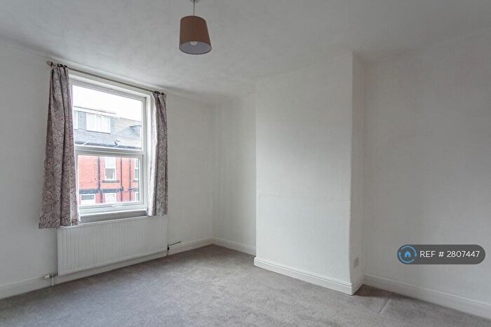 2 Bedroom Terraced House To Rent In Cecil Mount, Leeds, LS12