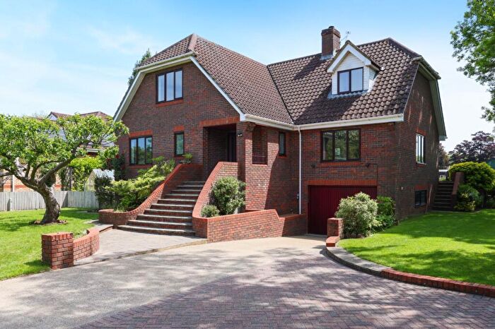 4 Bedroom Detached House For Sale In Hamm Court, Weybridge, Surrey, KT13