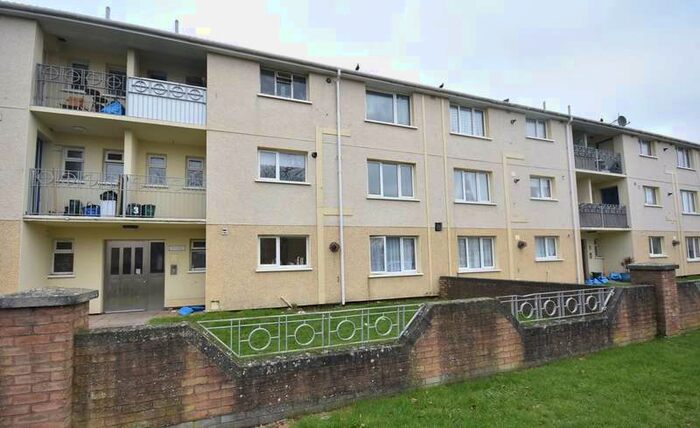 2 Bedroom Flat To Rent In 33 St. Lukes Avenue, CF64