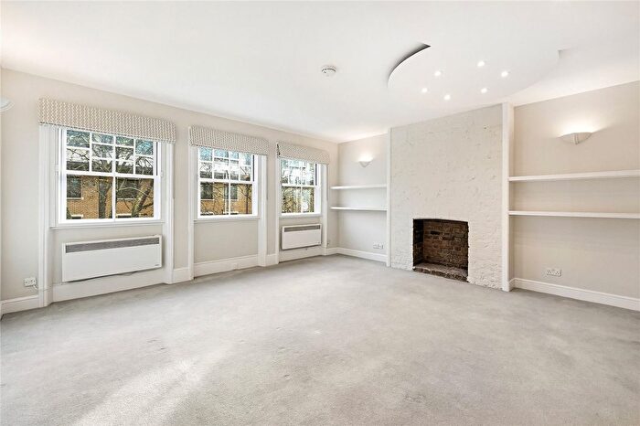 3 Bedroom Flat To Rent In Kings Road, London, SW3