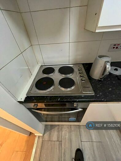 1 Bedroom Flat To Rent In Kingfisher Way, London, NW10