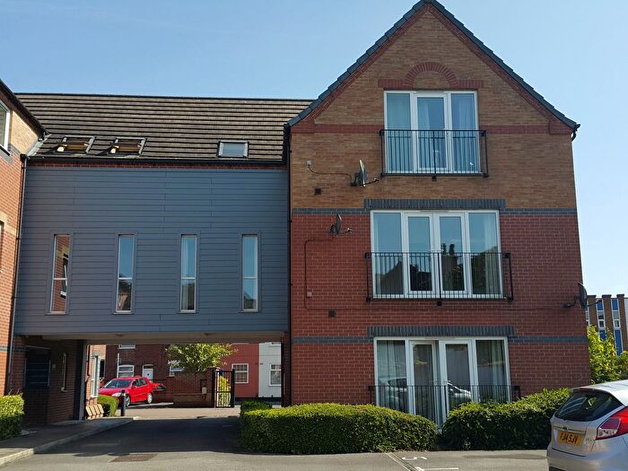 2 Bedroom Flat To Rent In Lowater Place, Carlton, Nottingham, NG4
