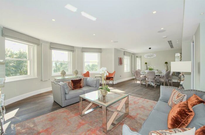 4 Bedroom Flat To Rent In Arkwright Road, Hampstead, NW3