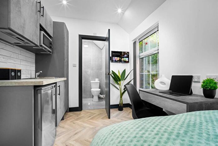 Studio To Rent In Barras Lane, Coventry, CV1