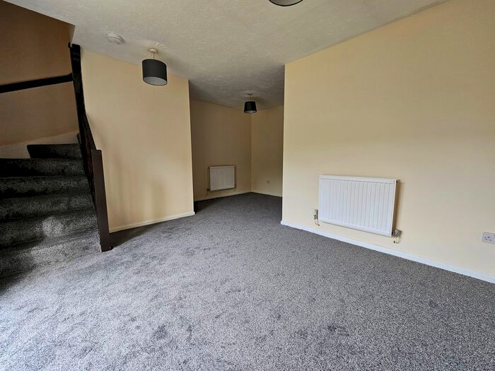2 Bedroom End Of Terrace House To Rent In Cwrt Llwyn Fedwen, Swansea, SA6