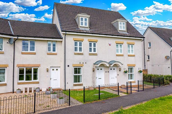 3 Bedroom Town House For Sale In Russell Drive, Bathgate, EH48
