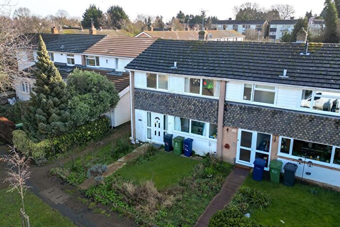 3 Bedroom End Terrace House For Sale In Warwick Road, Cambridge, CB4