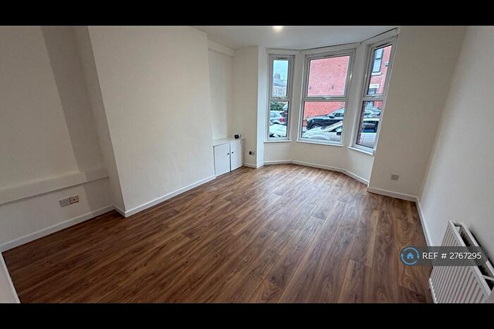 1 Bedroom Flat To Rent In Barrfield Road, Salford, M6