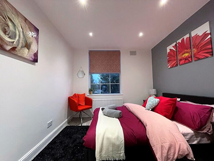1 Bedroom Flat To Rent In Old Kent Road, SE1