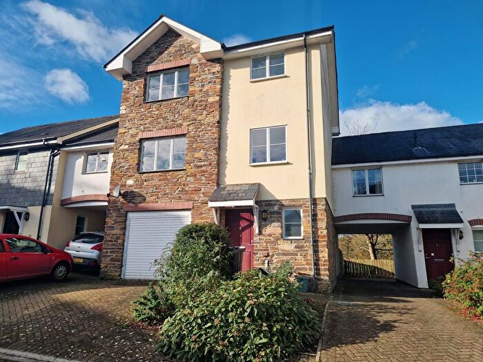 4 Bedroom Terraced House To Rent In Launceston, Cornwall, PL15
