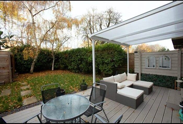 1 Bedroom Apartment For Sale In Acol Road, West Hampstead, NW6