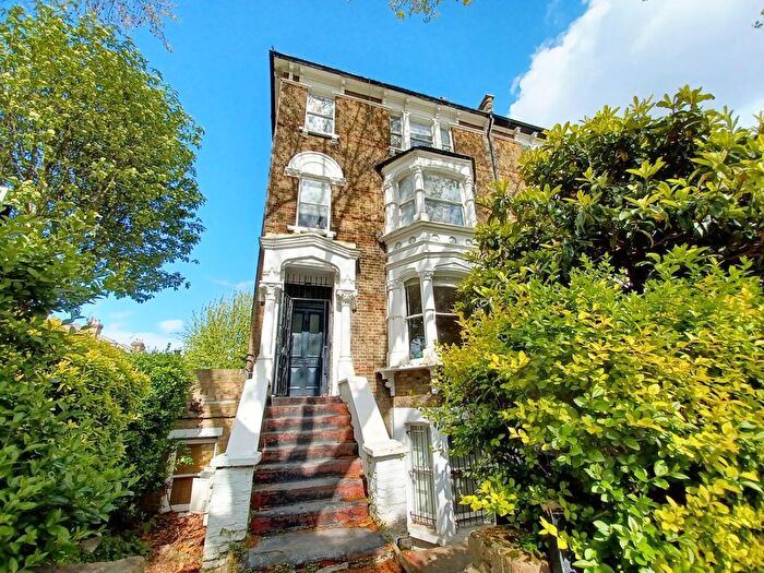 2 Bedroom Flat To Rent In Hillmarton Road, London, N7