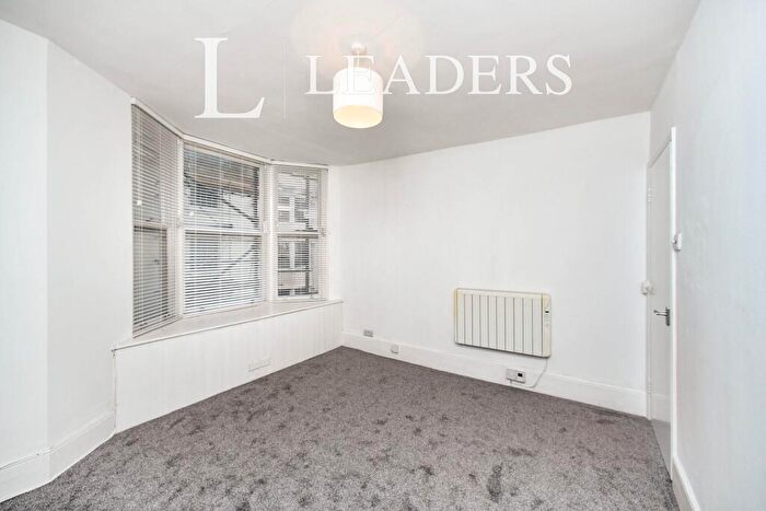 1 Bedroom Flat To Rent In Bloomsbury Place, Brighton, BN2