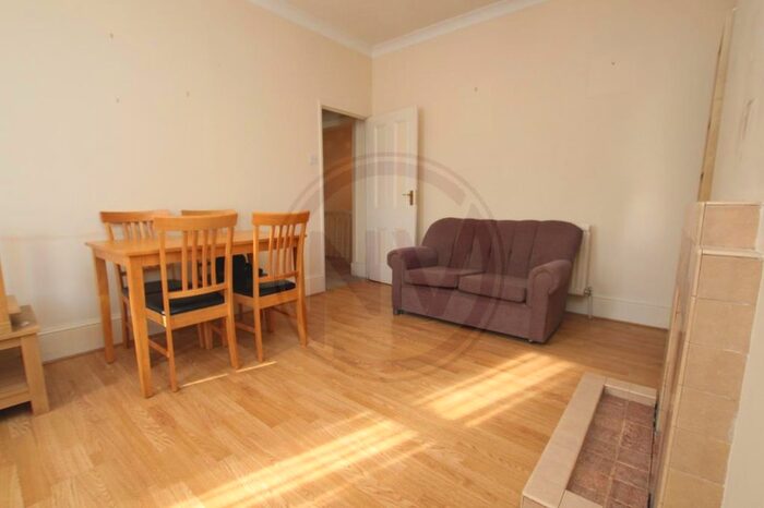 2 Bedroom Flat To Rent In Sutton Road, Muswell Hill, N10