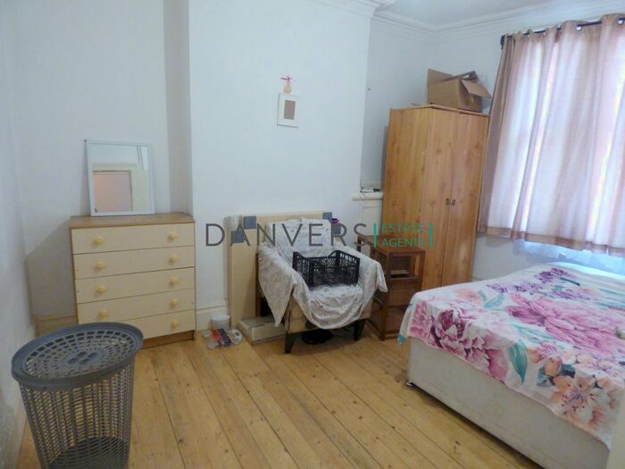 3 Bedroom Terraced House To Rent In Tudor Road, Leicester, LE3