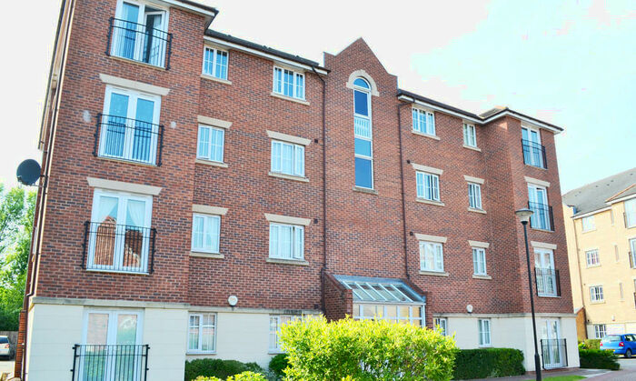 2 Bedroom Apartment To Rent In Primrose Place, Bessacarr, Doncaster, DN4