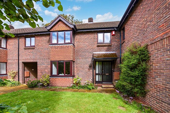 3 Bedroom Terraced House For Sale In Winchester, SO23