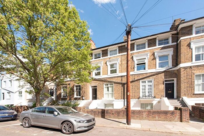 1 Bedroom Flat To Rent In Woodstock Grove, Shepherds Bush, W12