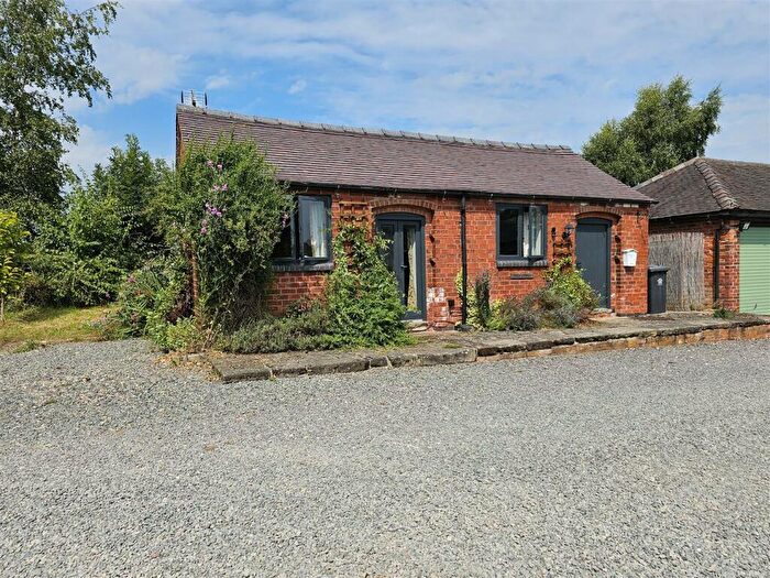 1 Bedroom Barn Conversion To Rent In Uttoxeter Road, Foston, DE65