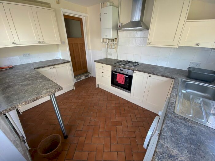 3 Bedroom End Of Terrace House To Rent In Fairwater Grove West