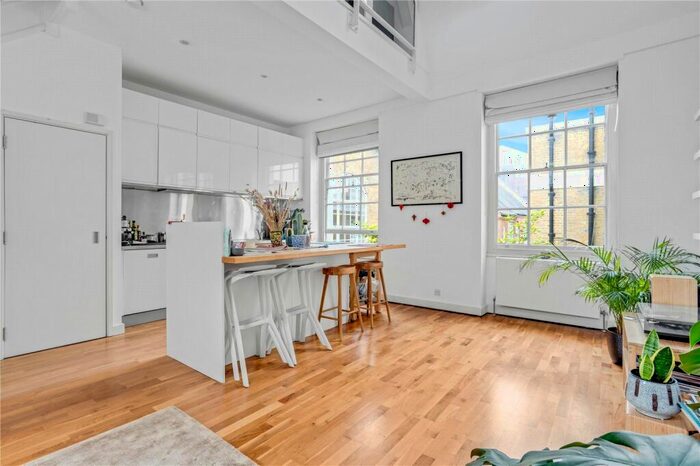 2 Bedroom Apartment To Rent In Chart Street, Shoreditch, London, N1