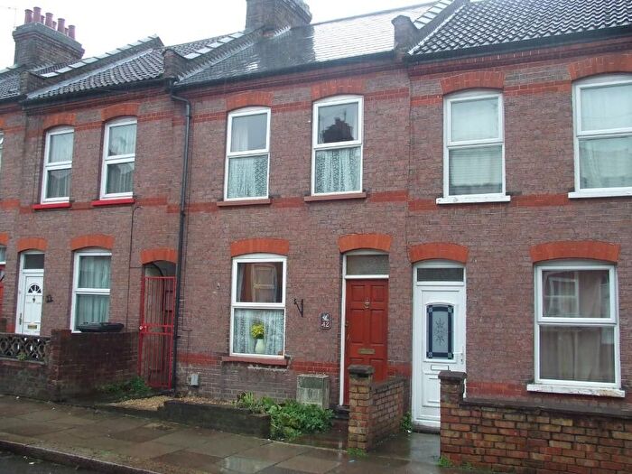 2 Bedroom Terraced House To Rent In Butlin Road, Luton, Bedfordshire, LU1
