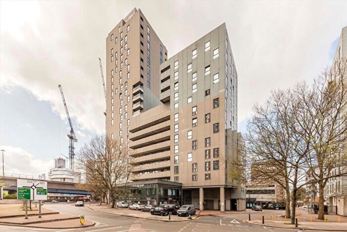 1 Bedroom Flat To Rent In Prestons Road, East India, E14