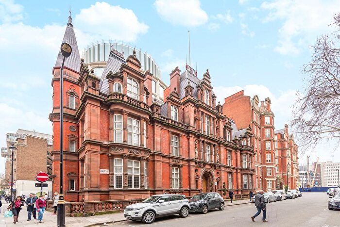 2 Bedroom Flat To Rent In Caxton Street, St James's Park, London, SW1H