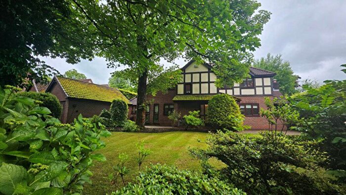 3 Bedroom Detached House For Sale In The Chase, Bolton, BL1