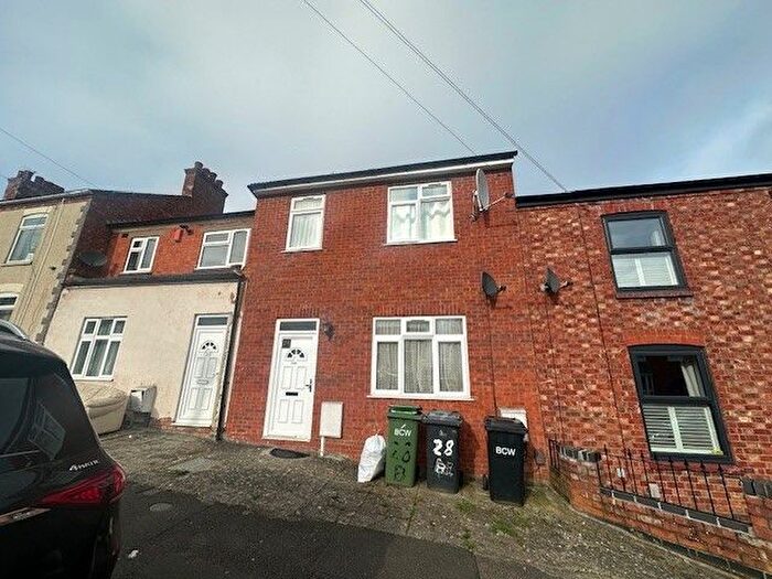3 Bedroom Terraced House To Rent In Weavers Road, Wellingborough, NN8