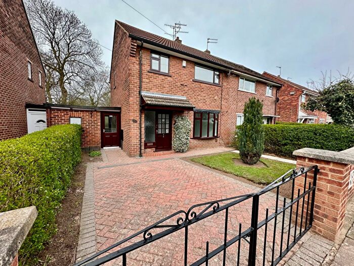 3 Bedroom Semi-Detached House For Sale In Aldesworth Road, Cantley, Doncaster, DN4