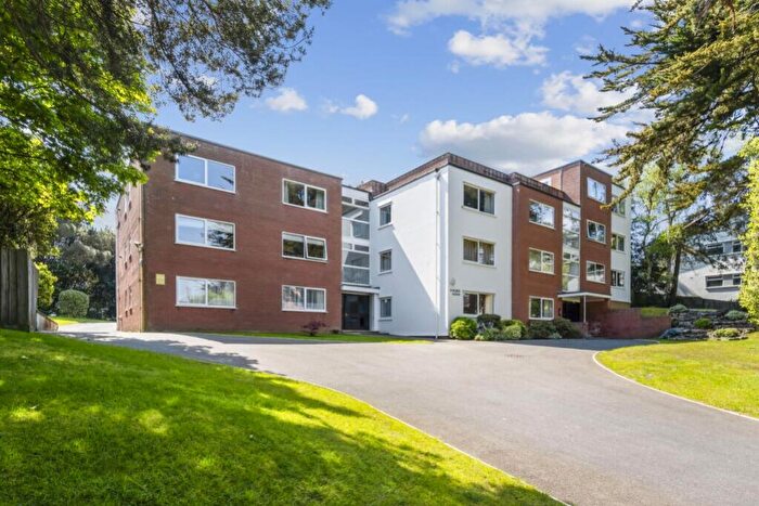 3 Bedroom Apartment To Rent In Golden Sands, - Brownsea Road, Poole, Dorset, BH13