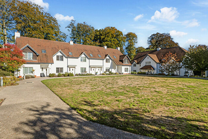 2 Bedroom Cottage For Sale In Templeton Road, Hungerford, RG17
