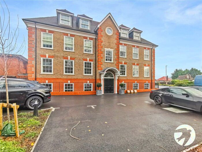 2 Bedroom Property To Rent In York Rise, Orpington, BR6