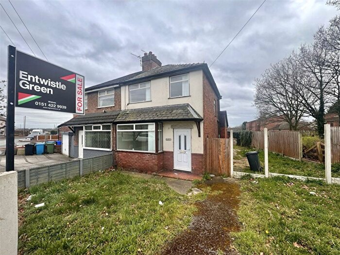 3 Bedroom Semi-Detached House For Sale In Dundalk Road, Widnes, Cheshire, WA8