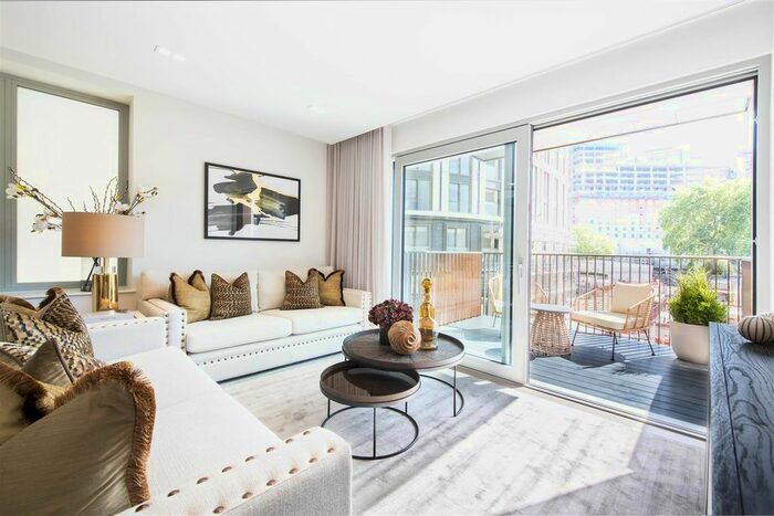 3 Bedroom Flat To Rent In Edgware Road, London, W2