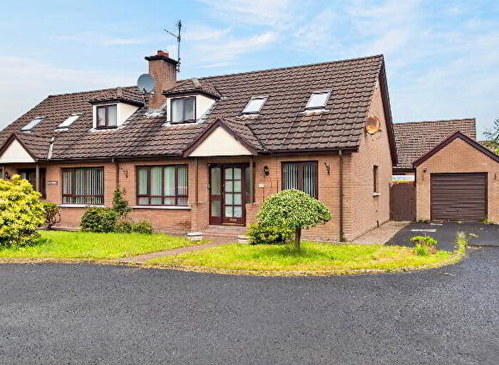 3 Bedroom Semi-detached Chalet Bungalows For Sale In Farm Lodge, Ballymena, BT43