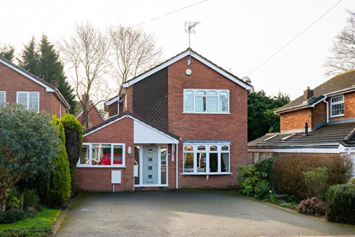 4 Bedroom Detached House For Sale In Brookland Road, Hagley, DY9