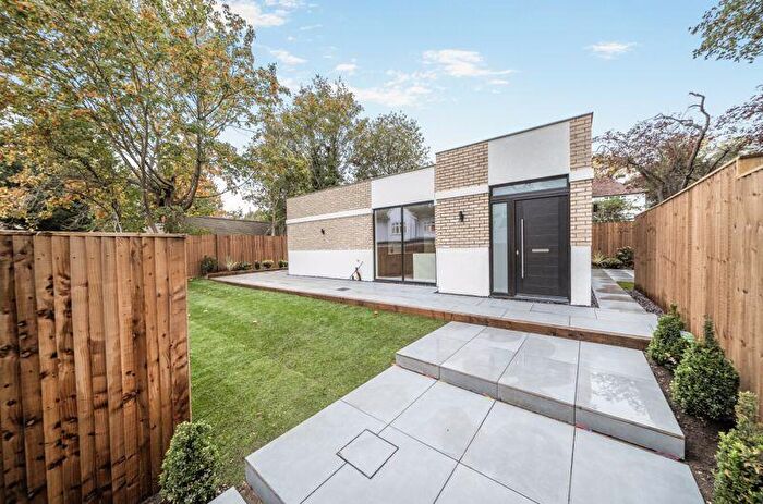 2 Bedroom Detached Bungalow For Sale In Foxley Lane, West Purley, CR8