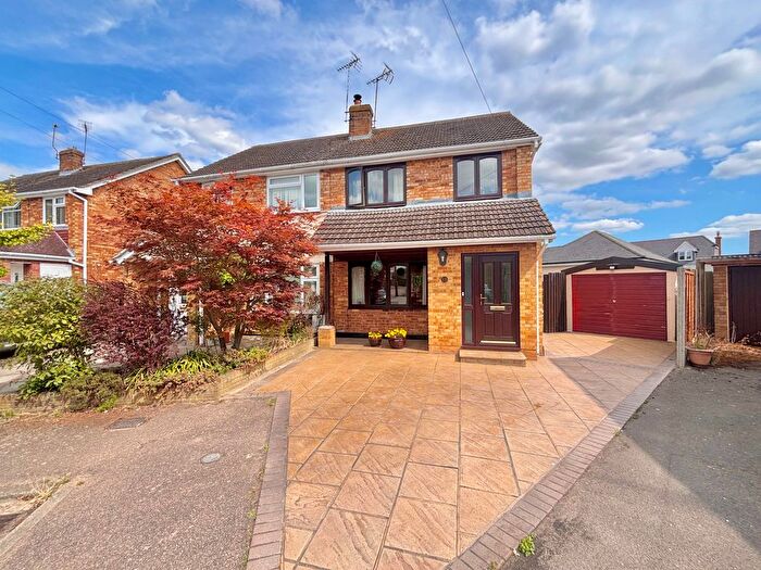 3 Bedroom Semi-Detached House For Sale In Queensway, Tiptree, CO5