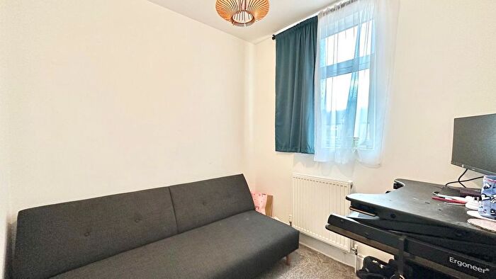 4 Bedroom Terraced House To Rent In Upperton Road West, London, E13