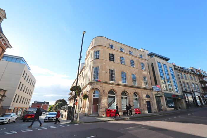 3 Bedroom Maisonette To Rent In Regent Street, Clifton, Bristol, BS8