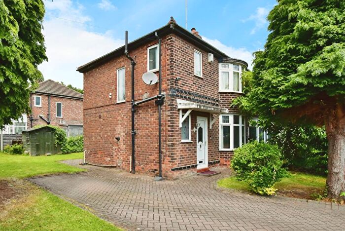 3 Bedroom Semi-Detached House For Sale In Kingsway, Didsbury, Greater Manchester, M20