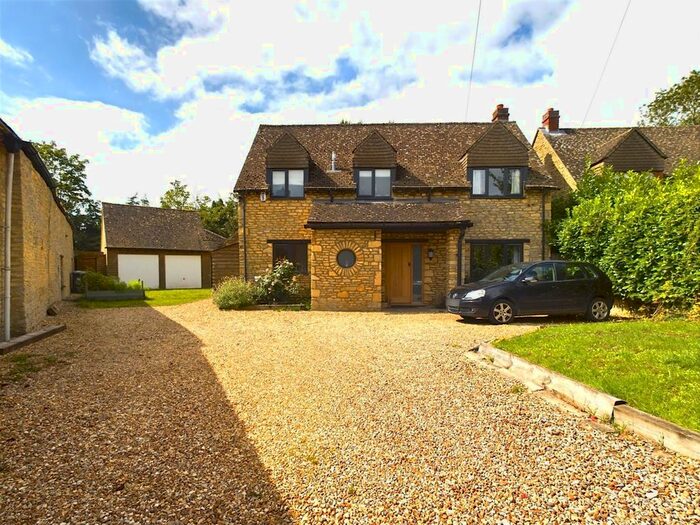 4 Bedroom Property To Rent In Buckland Road, Bampton, OX18