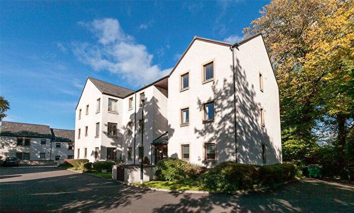 2 Bedroom Flat To Rent In Duddingston Road, Edinburgh, EH15