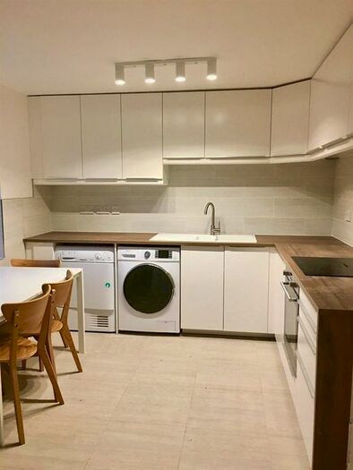 4 Bedroom Town House To Rent In Bushelton Close, Coventry, CV1