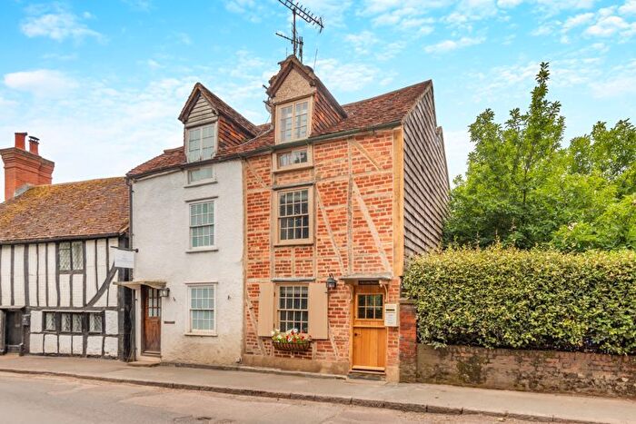 2 Bedroom Semi-Detached House For Sale In Upper Street, Shere, Guildford, GU5