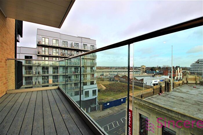 3 Bedroom Flat To Rent In (th Floor) Charter House, High Road, Ilford, IG1