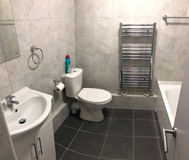 1 Bedroom Flat To Rent In Hill Street, Stoke-On-Trent, ST4