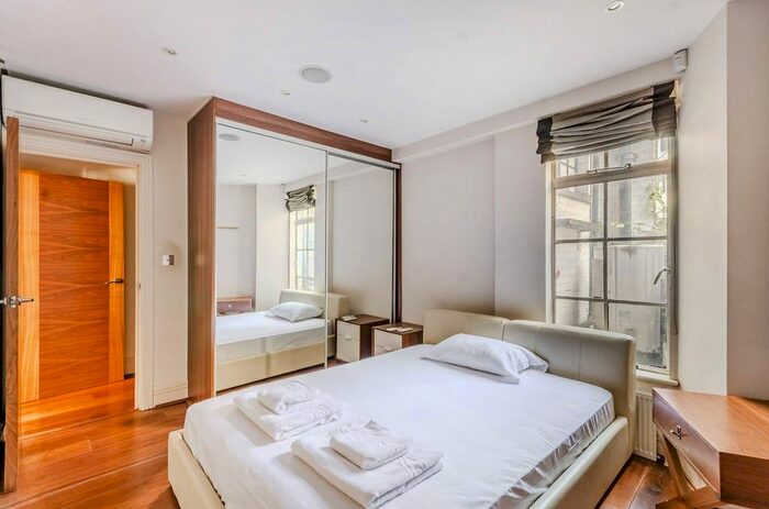 1 Bedroom Flat For Sale In Hallam Street, Marylebone, London, W1W